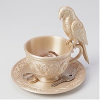 インコ（コンゴウインコ）のアクセサリートレイ 小物入れ シルクゴールド