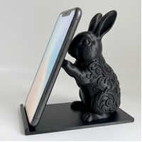 うさぎ（ドワーフホト）のスマホスタンド 卓上 シルクブラック