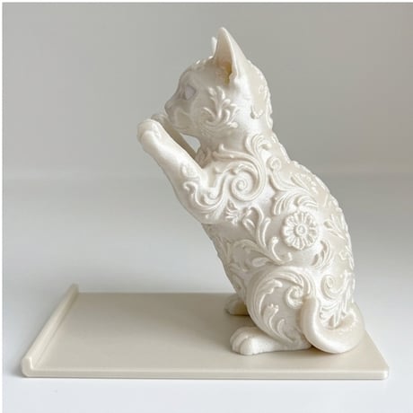 猫（マンチカン）のスマホスタンド 卓上 シルクホワイト