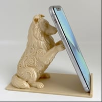 犬（シェットランドシープドッグ）のスマホスタンド 卓上 シルクゴールド