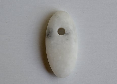 糸魚川翡翠　大珠　白　32mm / Itoigawa Jadeite TAISHU