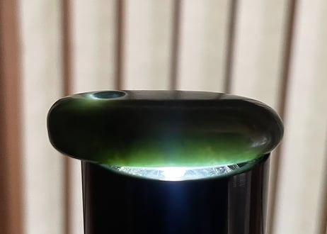 糸魚川翡翠　縄文型勾玉　ライトグリーン　27mm / Itoigawa Jadeite MAGATAMA