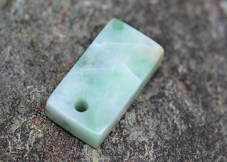 糸魚川翡翠　垂飾　明緑　22mm / Itoigawa Jadeite SUISHOKU