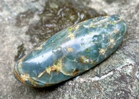スイス産アルパイン翡翠　42.9g / Swiss Alpine Jadeite
