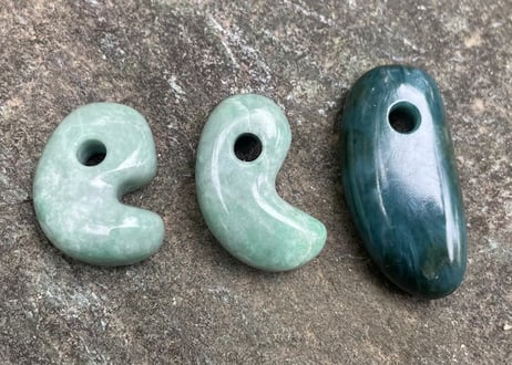 糸魚川ネフライト　縄文大珠　36mm / Itoigawa Nephrite TAISHU