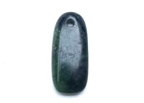 糸魚川ネフライト　古代発掘型垂飾　濃緑 / Itoigawa Nephrite TAISHU