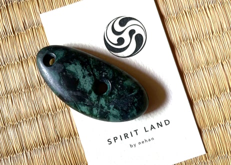 糸魚川ネフライト　縄文大珠　57mm / Itoigawa Nephrite TAISHU