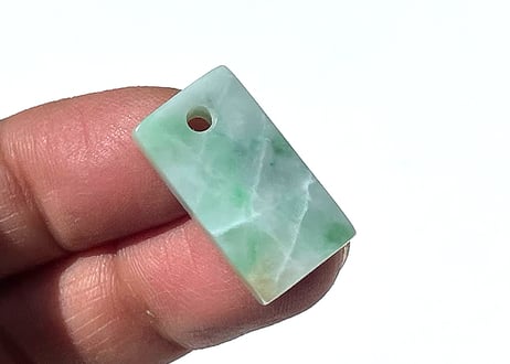糸魚川翡翠　垂飾　明緑　22mm / Itoigawa Jadeite SUISHOKU
