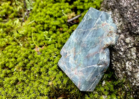 スイス産アルパイン翡翠　48.5g / Swiss Alpine Jadeite