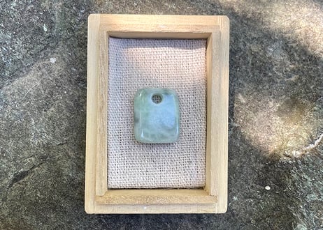 糸魚川翡翠　垂飾　透明緑　22mm / Itoigawa Jadeite SUISHOKU
