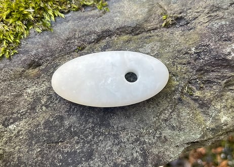 糸魚川翡翠　大珠　白　32mm / Itoigawa Jadeite TAISHU