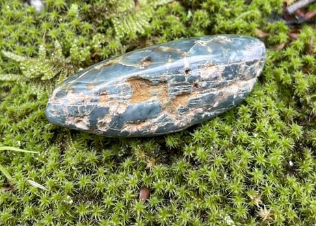 スイス産アルパイン翡翠　42.9g / Swiss Alpine Jadeite