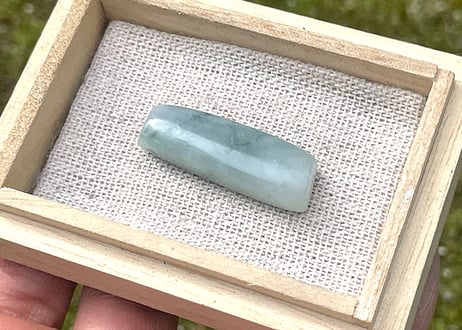 糸魚川翡翠　垂飾　宝石質緑　33mm / Itoigawa Jadeite SUISHOKU