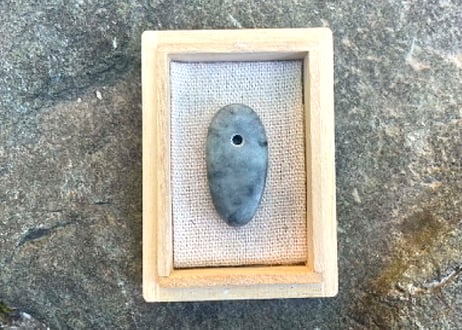 糸魚川翡翠　古代発掘型大珠　黒灰　36mm / Itoigawa Jadeite TAISHU