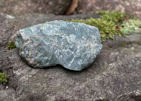 スイス産アルパイン翡翠　72.5g / Swiss Alpine Jadeite