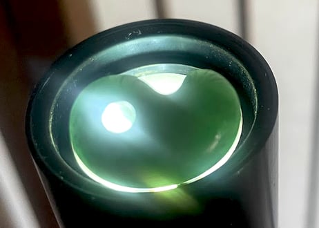 糸魚川翡翠　古代型勾玉　ミントグリーン　18mm / Itoigawa Jadeite MAGATAMA