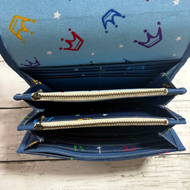 ハンドメイド お財布バッグ ※ショルダー紐(合皮)付き | Delphinus