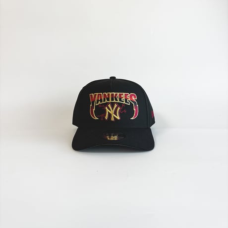 USA買付   NEW ERA NEW YORK YANKEES THUNDER STRIKE LOGO 9FORTY A-FRAME CAP BLACK 　 NE-11