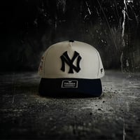 USA買付   Fanatics × Cooperstown Collection New NY Heritage Two Tone Snapback CAP IVORY × NAVY　 US-04