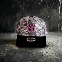 USA買付 NEW ERA New York Yankees Realtree Camo Brown Visor 9FORTY A-Frame Adjustable Cap　 NE-32