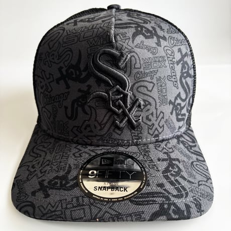 USA買付　NEW ERA Chicago White Sox All Over Wordmark 9FIFTY A-Frame Trucker Snapback　 NE-48