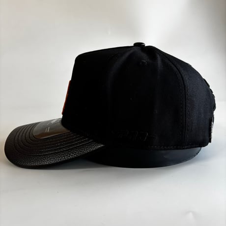 USA買付 PRO STANDARD Los Angeles Dodgers Pro Pinch Strapback Black Leather Visor Cap　US-05