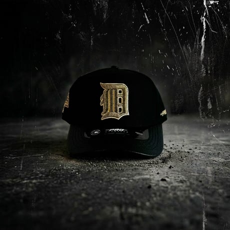 USA買付 PRO STANDARD Detroit Tigers Pro Pinch Strapback Black Gold Leather Visor Cap　US-10