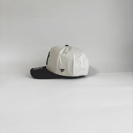 USA買付　Fanatics New York Yankees Classic Two Tone Snapback CAP　IVORY × CHARCOAL GRAY　 US-01