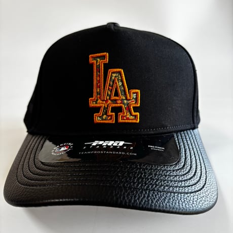 USA買付 PRO STANDARD Los Angeles Dodgers Pro Pinch Strapback Black Leather Visor Cap　US-05