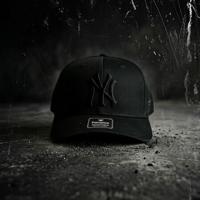 USA買付  Fanatics New York Yankees ALL BLACK Snapback CAP 　 US-03