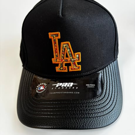 USA買付 PRO STANDARD Los Angeles Dodgers Pro Pinch Strapback Black Leather Visor Cap　US-05