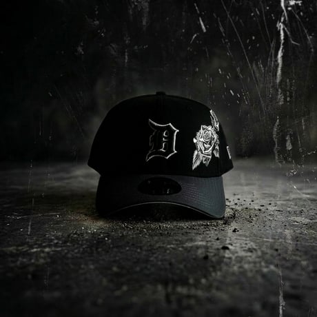 USA買付 Detroit Tigers9FORTY A-Frame Adjustable Cap Black/Grey 　 NE-30