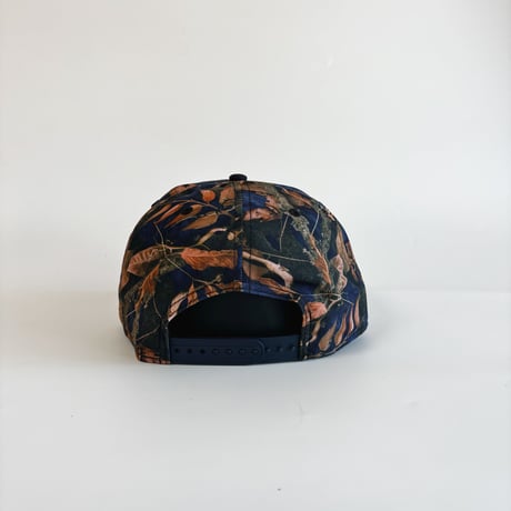 USA買付  NEW ERA NEW YORK YANKEES WOODLAND CAMO CURVED VISOR SNAPBACK CAP  　 NE-08