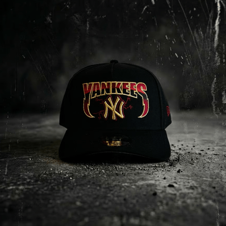 USA買付   NEW ERA NEW YORK YANKEES THUNDER STRIKE LOGO 9FORTY A-FRAME CAP BLACK 　 NE-11