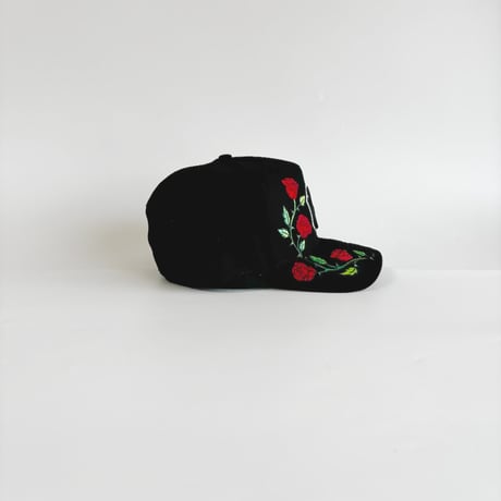 USA買付  New York Roses Snapback Cap – Black Edition 　 NE-25
