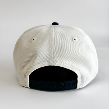 USA買付  "ROAR OF '84" Tiger D Snapback Cap – Ivory × Navy　 NE-26