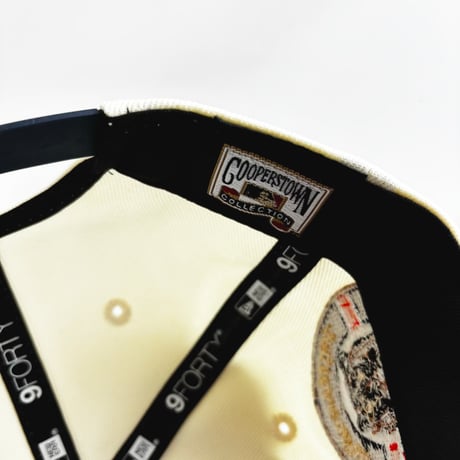 USA買付  "ROAR OF '84" Tiger D Snapback Cap – Ivory × Navy　 NE-26