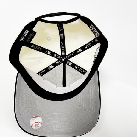 USA買付   NEW ERA 9FORTY "Rose" Yankees Cooperstown Cap — Chrome White 　 NE-24