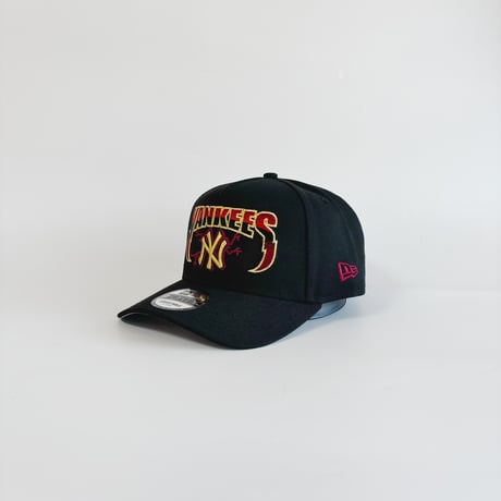 USA買付   NEW ERA NEW YORK YANKEES THUNDER STRIKE LOGO 9FORTY A-FRAME CAP BLACK 　 NE-11