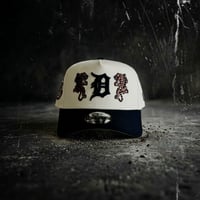 USA買付  "ROAR OF '84" Tiger D Snapback Cap – Ivory × Navy　 NE-26