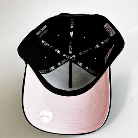 USA買付 NY Cooperstown Collection Purple Gradient Logo 9FORTY A-Frame Cap Black/Pink 　 NE-27