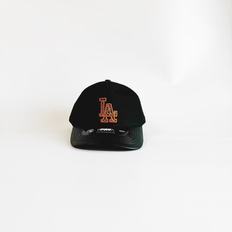USA買付 PRO STANDARD Los Angeles Dodgers Pro Pinch Strapback Black Leather Visor Cap　US-05
