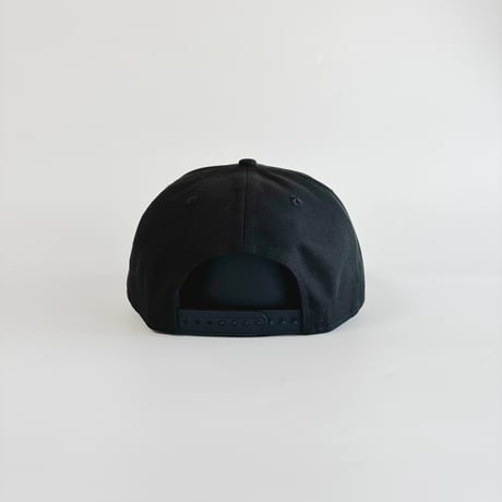 USA買付   NEW ERA NEW YORK YANKEES THUNDER STRIKE LOGO 9FORTY A-FRAME CAP BLACK 　 NE-11