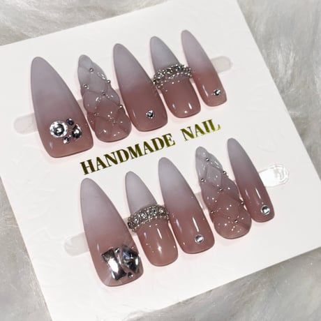 ワンホンネイル | STORES