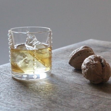 Yグラス