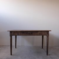 作業デスク