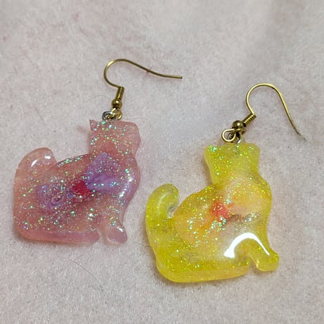 ハンドメイドピアス | STORES