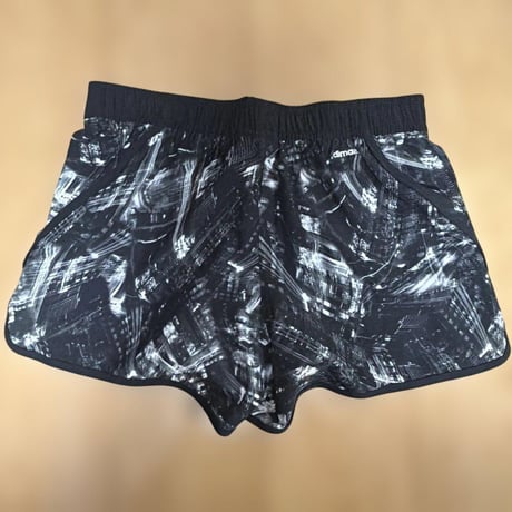 adidas response レディース M ランニングパンツ 黒白