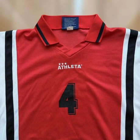 ATHLETA サッカーユニフォーム 上下セット 赤白 4 ソックス付