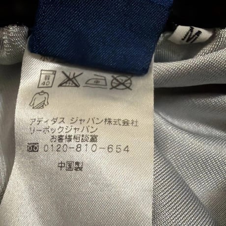 Reebok ブラック バスケットボールパンツ 光沢